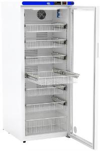 Refrigerator with baskets interior