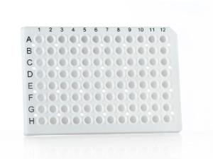 96 Well semi-skirted PCR plate front