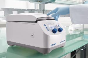 Centrifuge 5425 Soft-touch lid closure