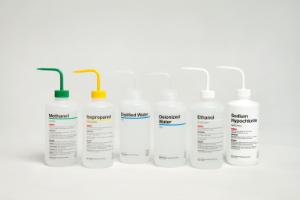 Nalgene® Right-to-Understand wash bottles