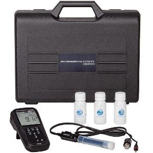 Oakton® waterproof pH and ORP handheld meter kit with probe
