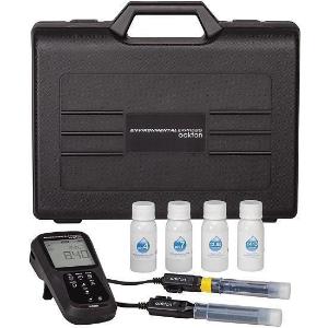 Oakton® waterproof dual-channel pH, ORP, Conductivity, TDS, Resistivity, and Salinity handheld meter kit with probe