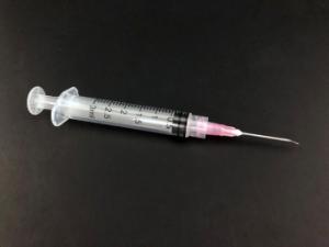 Air-Tite 3 ml Luer lock syringes with attached 18G × 1" needle