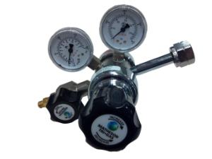 Oxygen pressure regulator