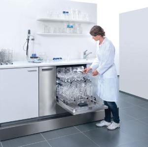 Greater capacity, with up to 130 injector nozzles in combination with the modules for pipettes and laboratory glassware