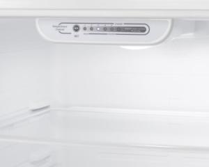 CTR18PL Full-sized refrigerator-freezer with RHD door swing