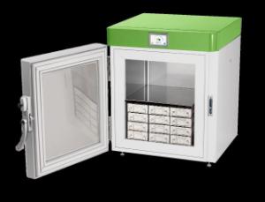 Undercounter SU105UE -80° C µltra-low temperature freezer shown with optional racks