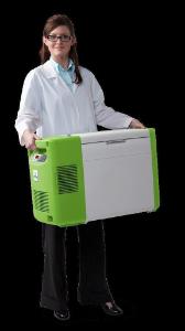 Model carrying the lightweight, portable µlT25NEU -80 °C µltra-low temperature freezer
