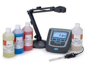 HQ411d Benchtop Meter Package with PHC201 Gel pH Probe, Hach