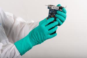 BioClean™ Synergy™ nonsterile nitrile gloves, Ansell