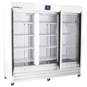 Solid door laboratory refrigerator 72 CF, interior